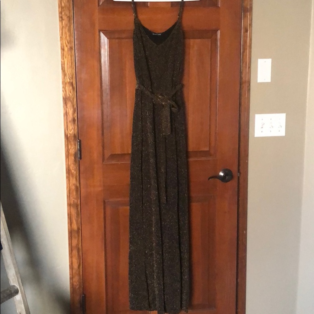 Beautiful black and gold jumper size small